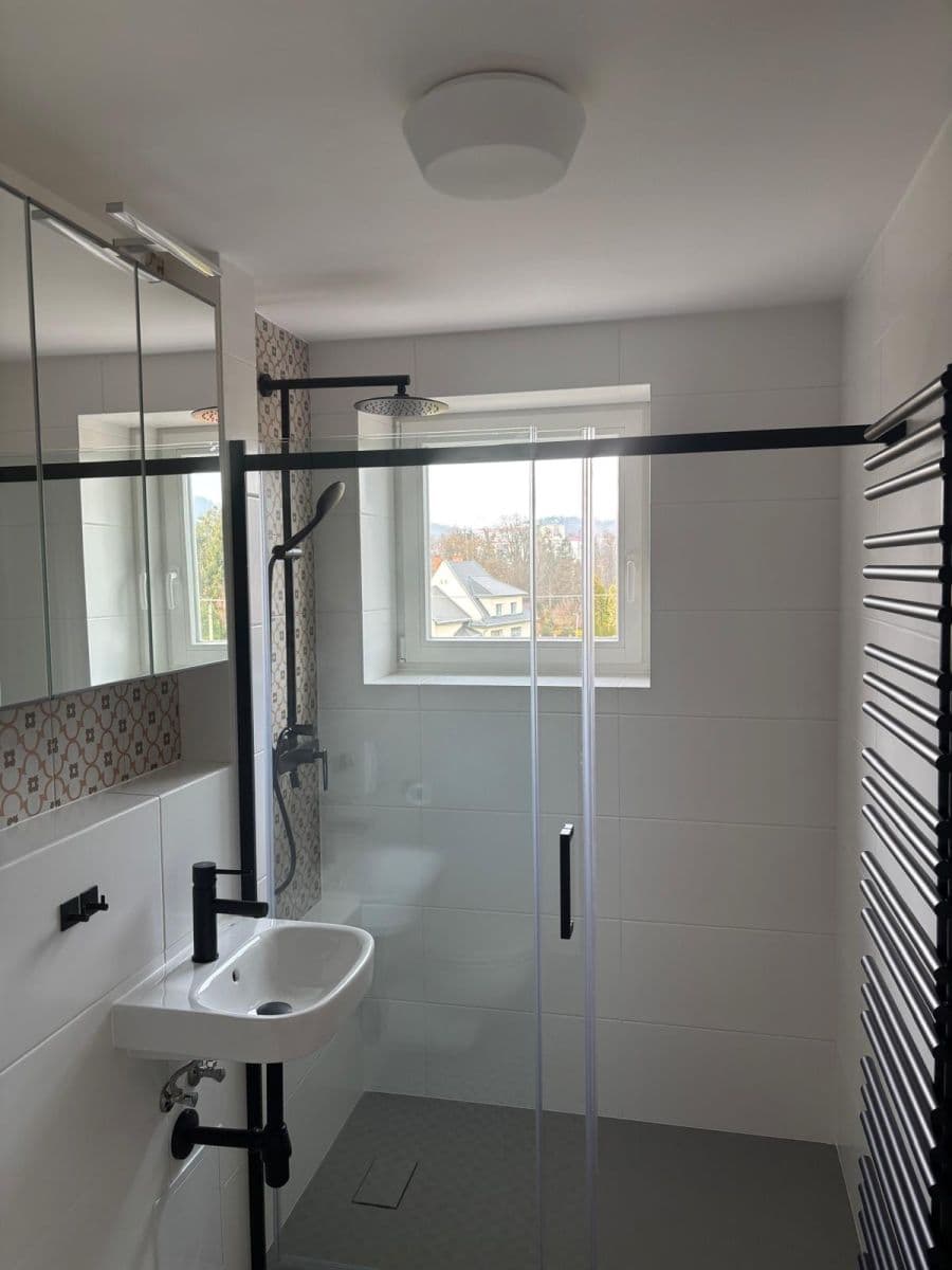 Prenájom bytu 2-izbový 50 m², Jiřího Wolkera, Rožnov pod Radhoštěm, Zlínský kraj Prenájom bytu 2-izbový 50 m², Jiřího Wolkera, Rožnov pod Radhoštěm, Zlínský kraj