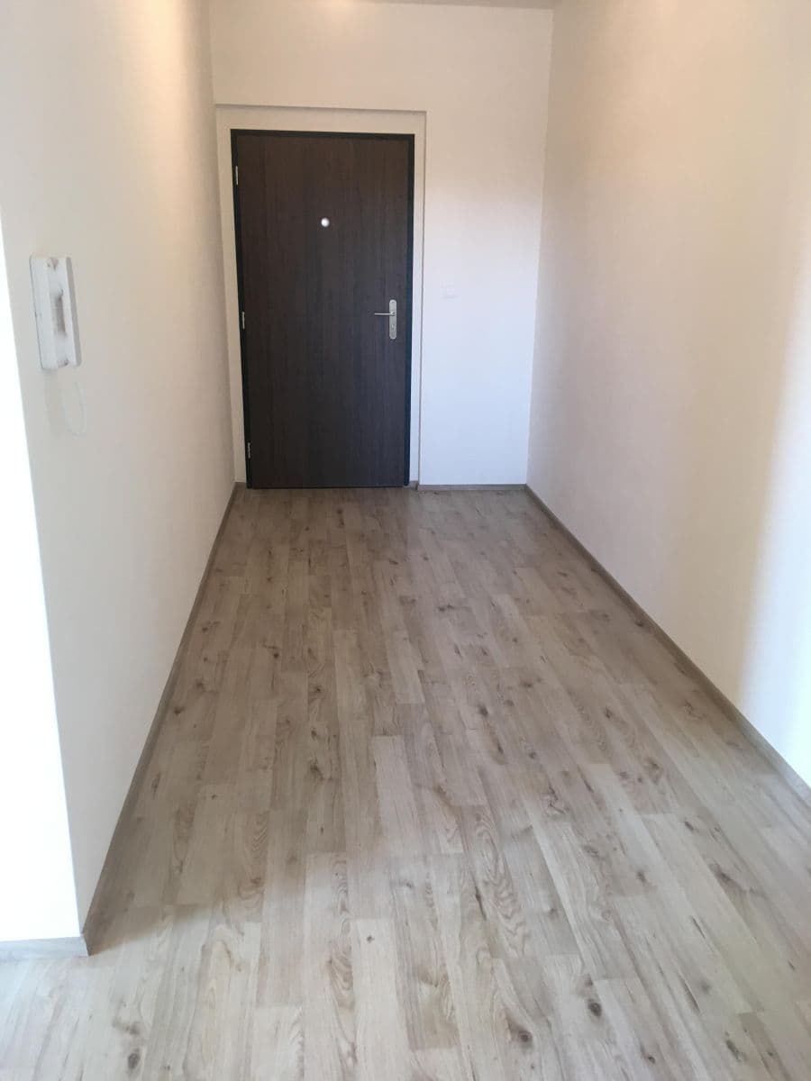 Prenájom bytu 2-izbový 50 m², Chrudim, Pardubický kraj Prenájom bytu 2-izbový 50 m², Chrudim, Pardubický kraj