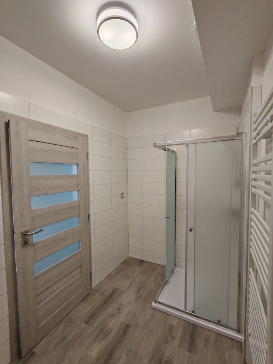 Prenájom bytu 3-izbový 63 m², T. G. Masaryka, Kostelec nad Labem, Středočeský kraj Prenájom bytu 3-izbový 63 m², T. G. Masaryka, Kostelec nad Labem, Středočeský kraj