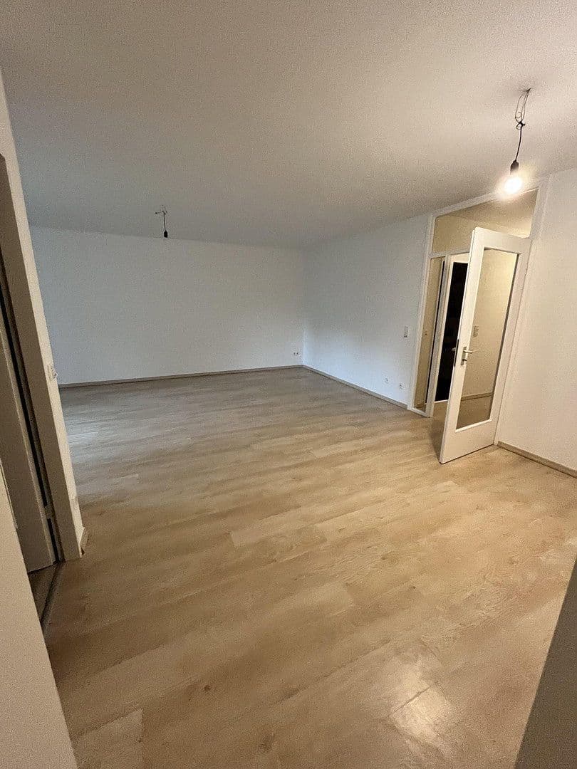 Prenájom bytu 2-izbový 71 m², Essen, Severné Porýnie - Westfálsko Prenájom bytu 2-izbový 71 m², Essen, Severné Porýnie - Westfálsko