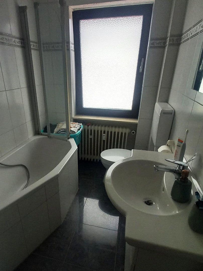 Prenájom bytu 3-izbový 67 m², Kiefernweg 1, Seeheim-Jugenheim, Hesensko Prenájom bytu 3-izbový 67 m², Kiefernweg 1, Seeheim-Jugenheim, Hesensko