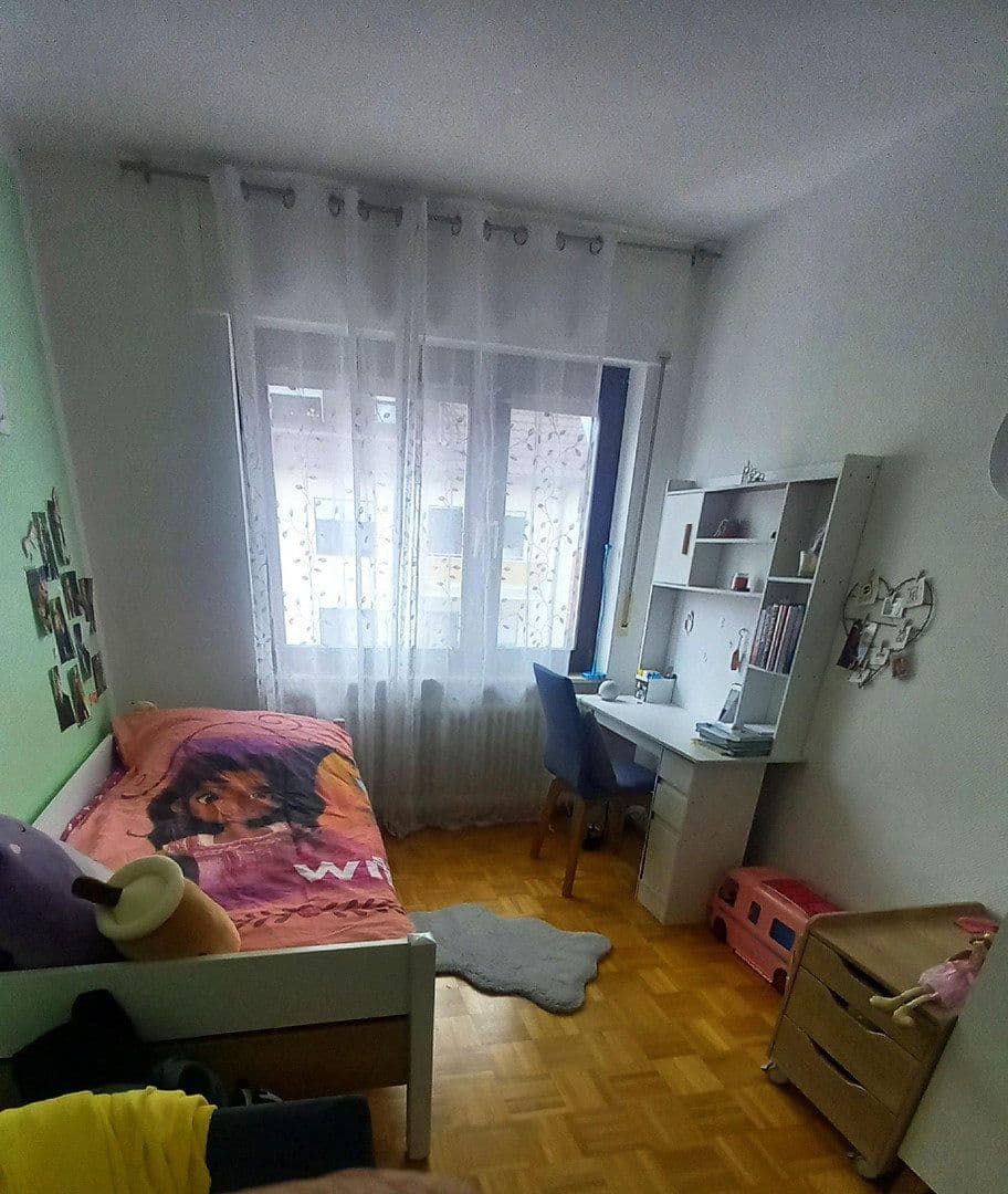 Prenájom bytu 3-izbový 67 m², Kiefernweg 1, Seeheim-Jugenheim, Hesensko Prenájom bytu 3-izbový 67 m², Kiefernweg 1, Seeheim-Jugenheim, Hesensko