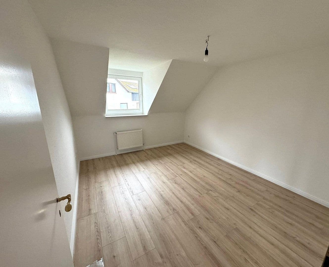 Predaj domu 130 m², pozemek 354 m², Busdorf, Šlezvicko-Holštajnsko Predaj domu 130 m², pozemek 354 m², Busdorf, Šlezvicko-Holštajnsko