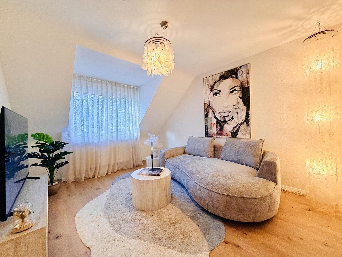 Prenájom domu 190 m², pozemek 189 m², Karlsruhe, Bádensko-Wurttembersko Prenájom domu 190 m², pozemek 189 m², Karlsruhe, Bádensko-Wurttembersko