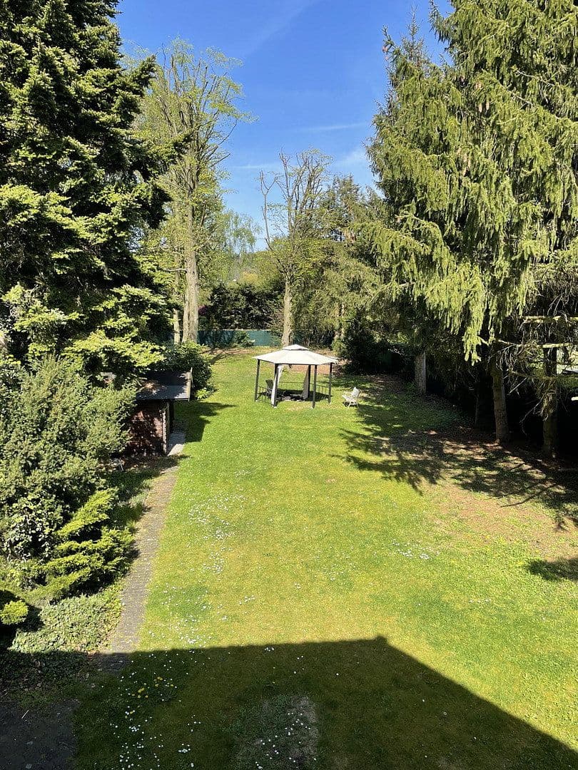 Predaj domu 230 m², pozemek 2.070 m², Bergisch Gladbach, Severné Porýnie - Westfálsko Predaj domu 230 m², pozemek 2.070 m², Bergisch Gladbach, Severné Porýnie - Westfálsko