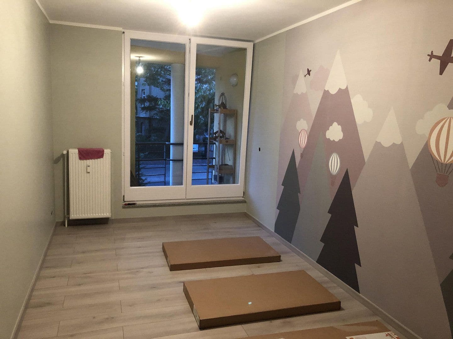 Prenájom bytu 3-izbový 99 m², Eichelhäherstraße 24, Berlin, Berlín Prenájom bytu 3-izbový 99 m², Eichelhäherstraße 24, Berlin, Berlín