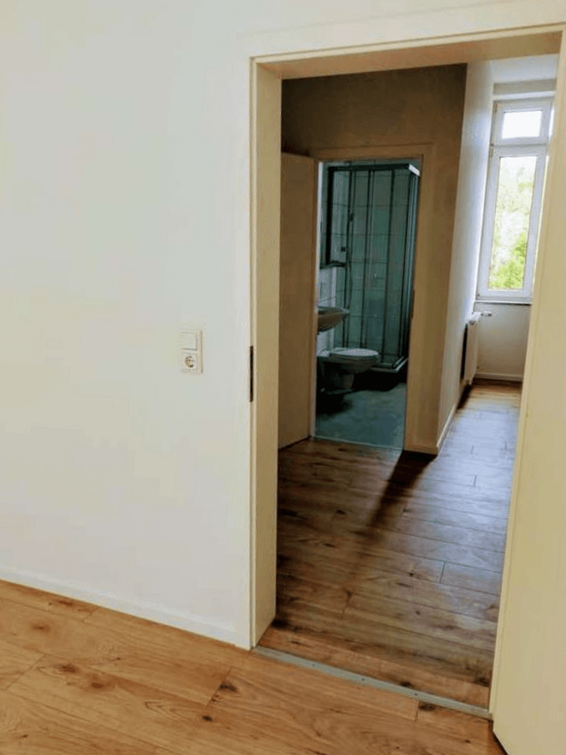 Prenájom bytu 3-izbový 70 m², Burgstr. 83, Solingen, Severné Porýnie - Westfálsko Prenájom bytu 3-izbový 70 m², Burgstr. 83, Solingen, Severné Porýnie - Westfálsko