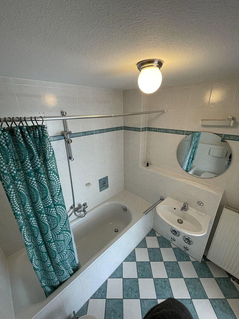 Prenájom bytu 2-izbový 55 m², Künzelsau, Bádensko-Wurttembersko Prenájom bytu 2-izbový 55 m², Künzelsau, Bádensko-Wurttembersko