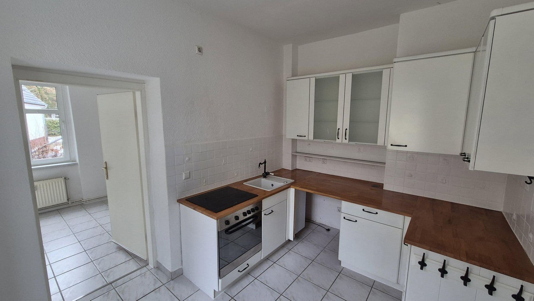 Prenájom bytu 4-izbový 85 m², Eichwalde, Brandenbursko Prenájom bytu 4-izbový 85 m², Eichwalde, Brandenbursko