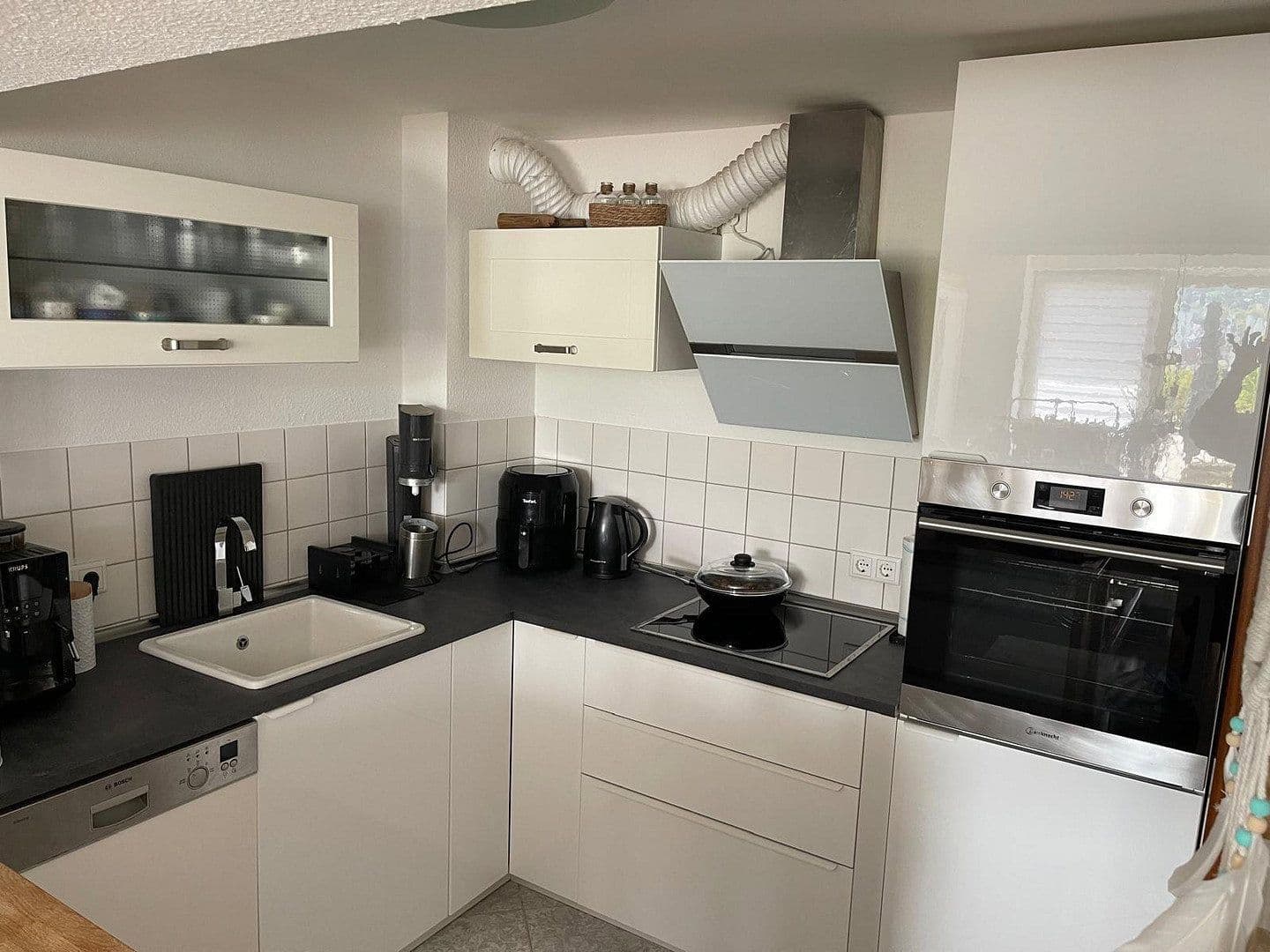 Prenájom bytu 4-izbový 97 m², Wuppertal, Severné Porýnie - Westfálsko Prenájom bytu 4-izbový 97 m², Wuppertal, Severné Porýnie - Westfálsko