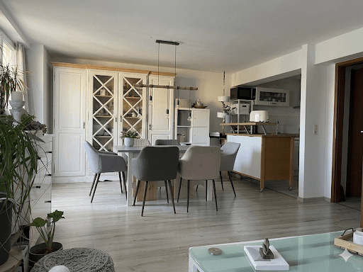 Prenájom bytu 4-izbový 97 m², Wuppertal, Severné Porýnie - Westfálsko Prenájom bytu 4-izbový 97 m², Wuppertal, Severné Porýnie - Westfálsko