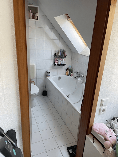 Prenájom bytu 4-izbový 97 m², Wuppertal, Severné Porýnie - Westfálsko Prenájom bytu 4-izbový 97 m², Wuppertal, Severné Porýnie - Westfálsko