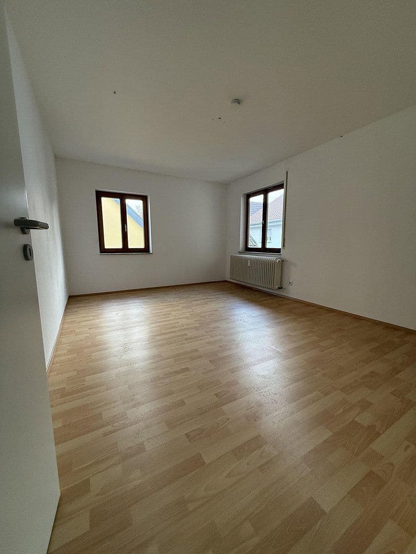Prenájom bytu 3-izbový 72 m², Bundesstraße 22, Ehrenkirchen, Bádensko-Wurttembersko Prenájom bytu 3-izbový 72 m², Bundesstraße 22, Ehrenkirchen, Bádensko-Wurttembersko