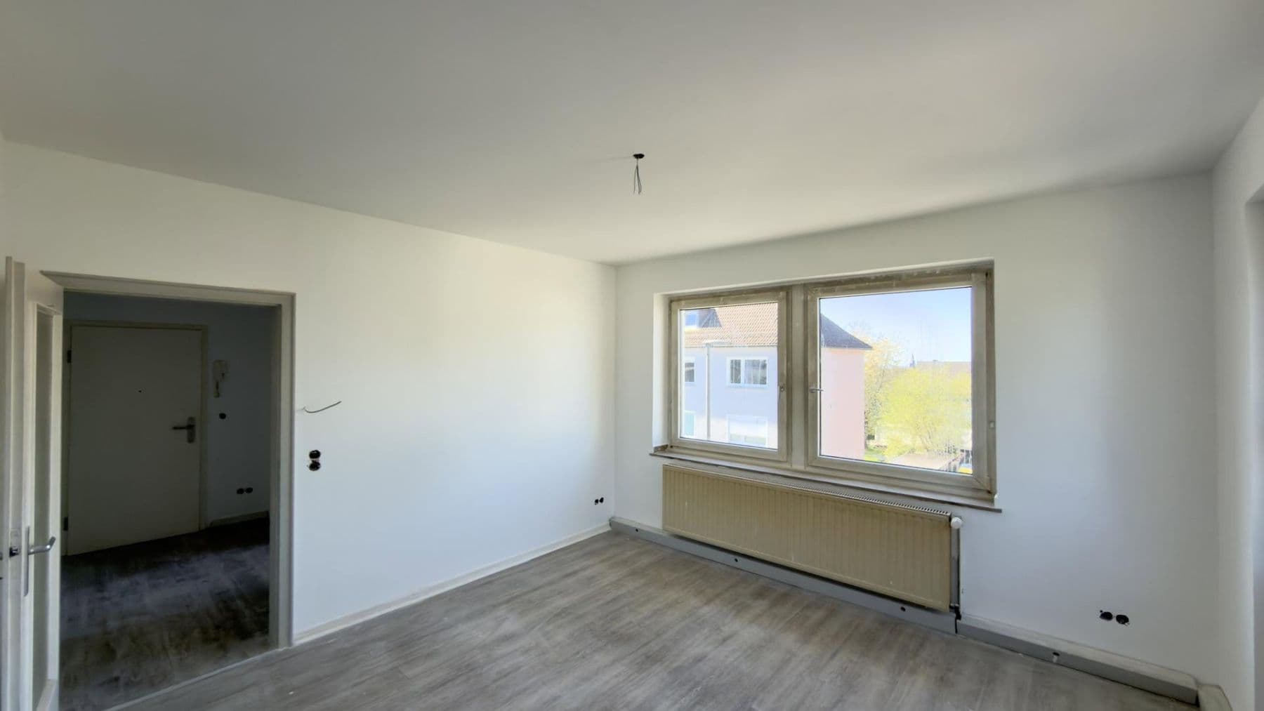 Prenájom bytu 2-izbový 55 m², Ritterstraße 55, Solingen, Severné Porýnie - Westfálsko Prenájom bytu 2-izbový 55 m², Ritterstraße 55, Solingen, Severné Porýnie - Westfálsko