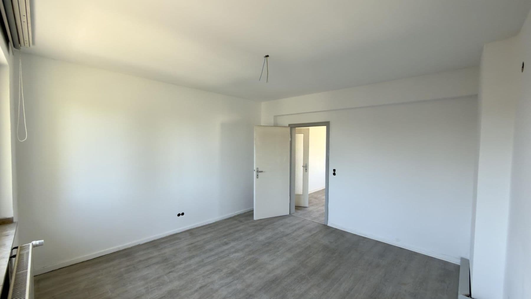 Prenájom bytu 2-izbový 55 m², Ritterstraße 55, Solingen, Severné Porýnie - Westfálsko Prenájom bytu 2-izbový 55 m², Ritterstraße 55, Solingen, Severné Porýnie - Westfálsko