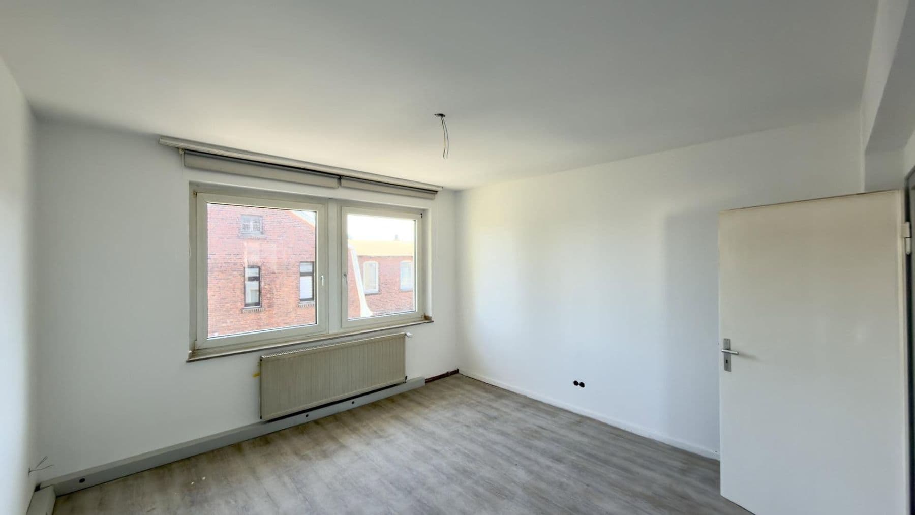 Prenájom bytu 2-izbový 55 m², Ritterstraße 55, Solingen, Severné Porýnie - Westfálsko Prenájom bytu 2-izbový 55 m², Ritterstraße 55, Solingen, Severné Porýnie - Westfálsko
