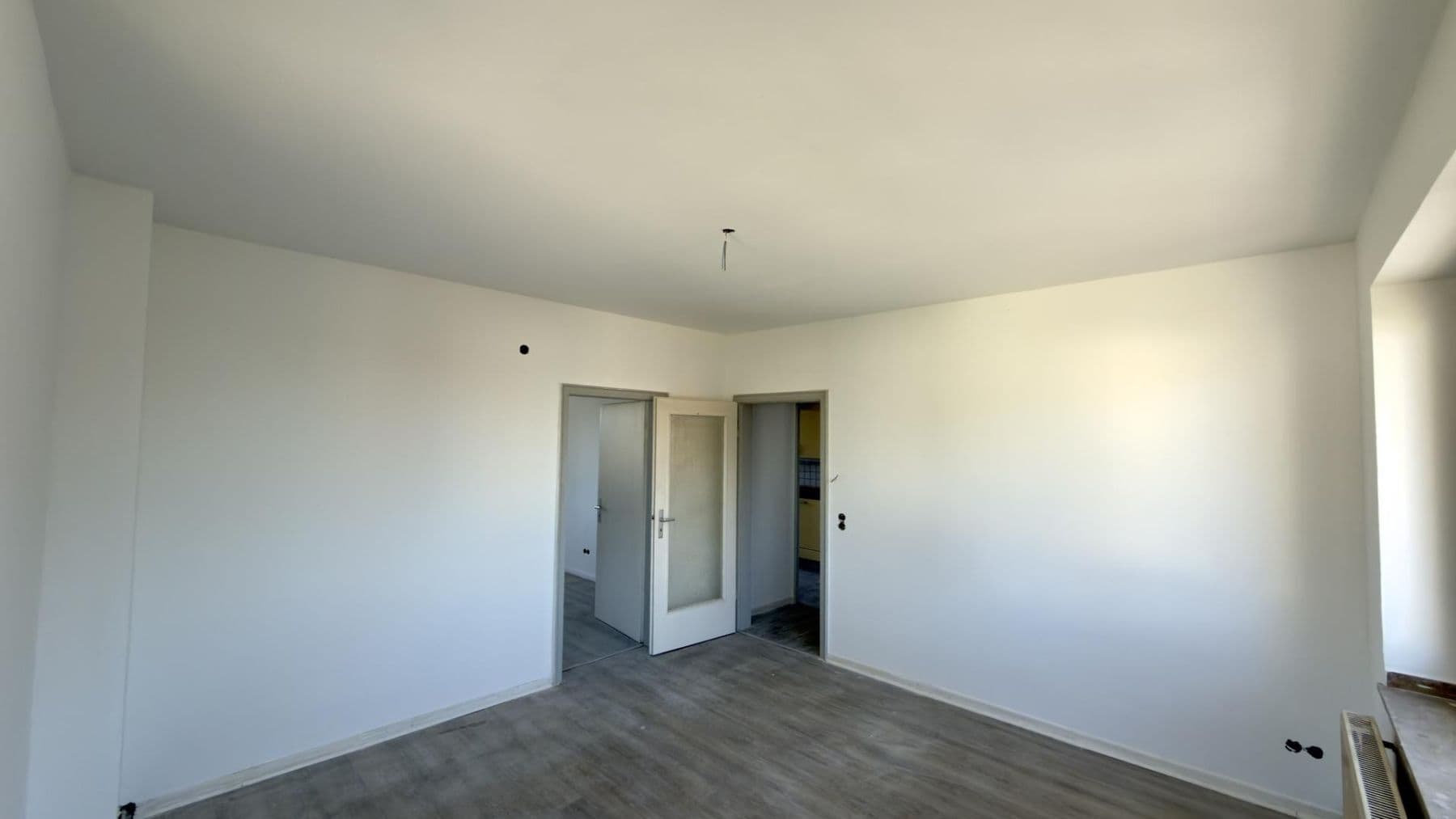 Prenájom bytu 2-izbový 55 m², Ritterstraße 55, Solingen, Severné Porýnie - Westfálsko Prenájom bytu 2-izbový 55 m², Ritterstraße 55, Solingen, Severné Porýnie - Westfálsko