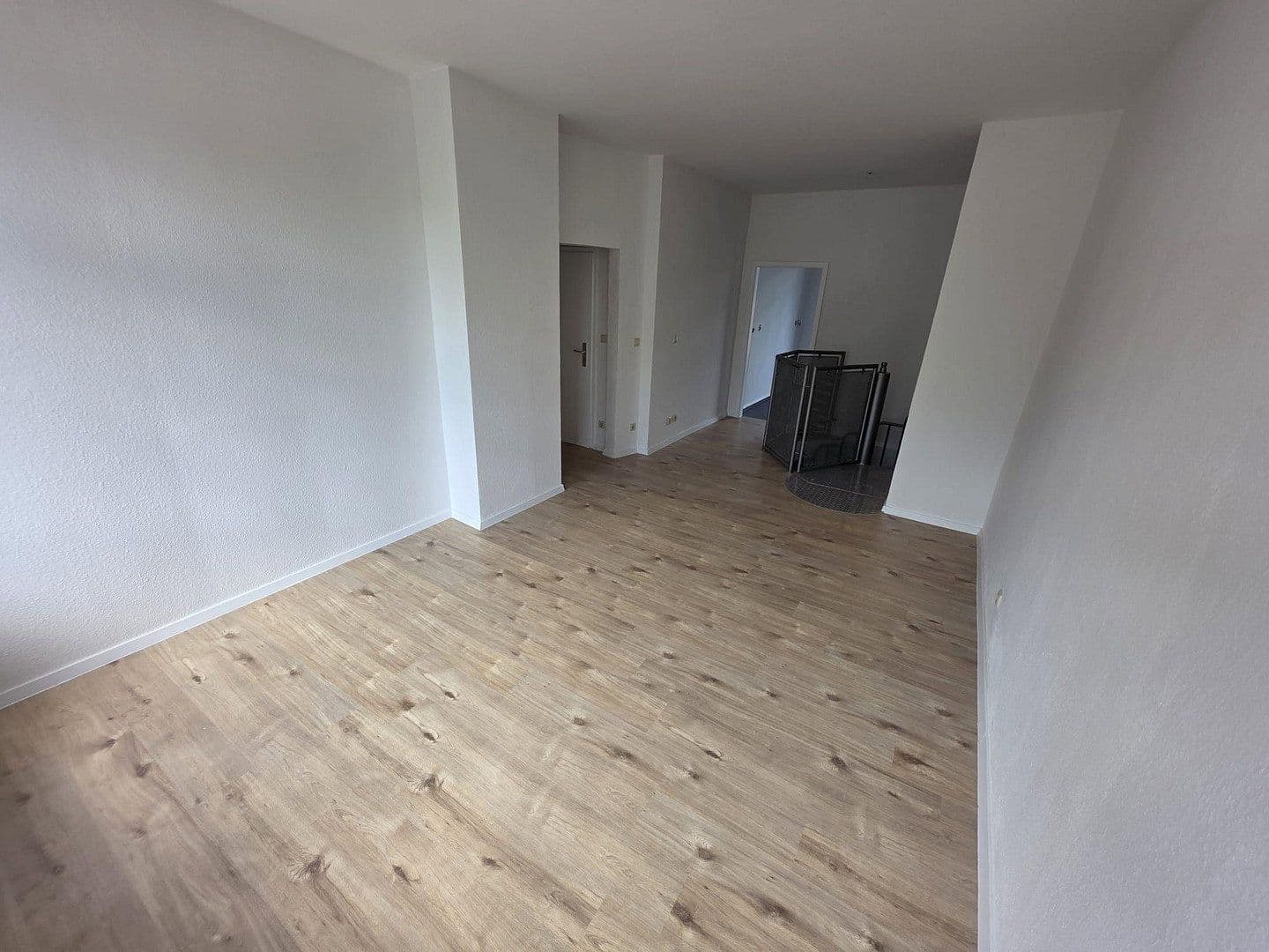 Prenájom bytu 2-izbový 61 m², Kasernenstr. 53, Plavno, Sasko Prenájom bytu 2-izbový 61 m², Kasernenstr. 53, Plavno, Sasko