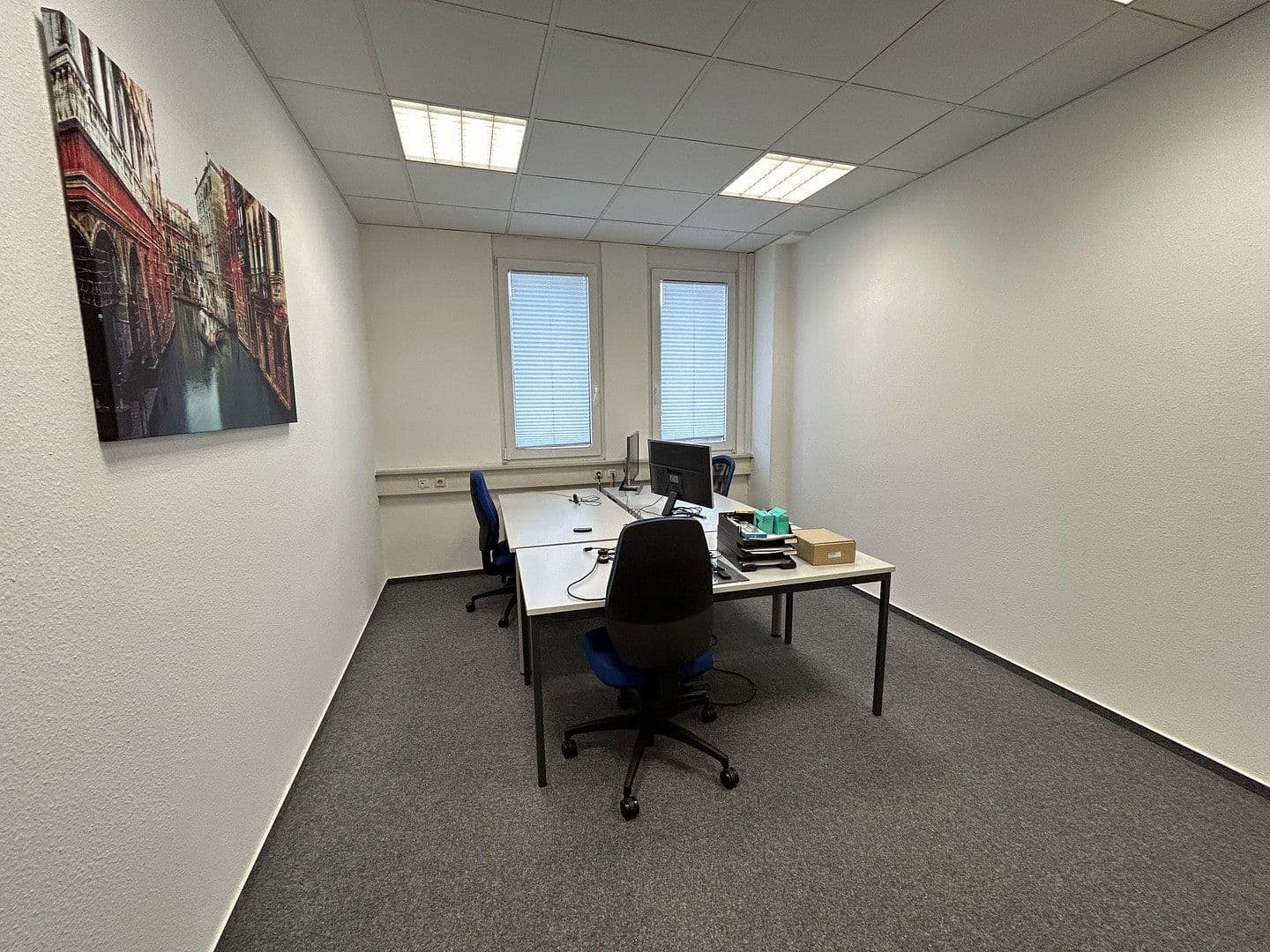 Prenájom kancelárie 289 m², Stuttgarter Straße 41, Pforzheim, Bádensko-Wurttembersko Prenájom kancelárie 289 m², Stuttgarter Straße 41, Pforzheim, Bádensko-Wurttembersko