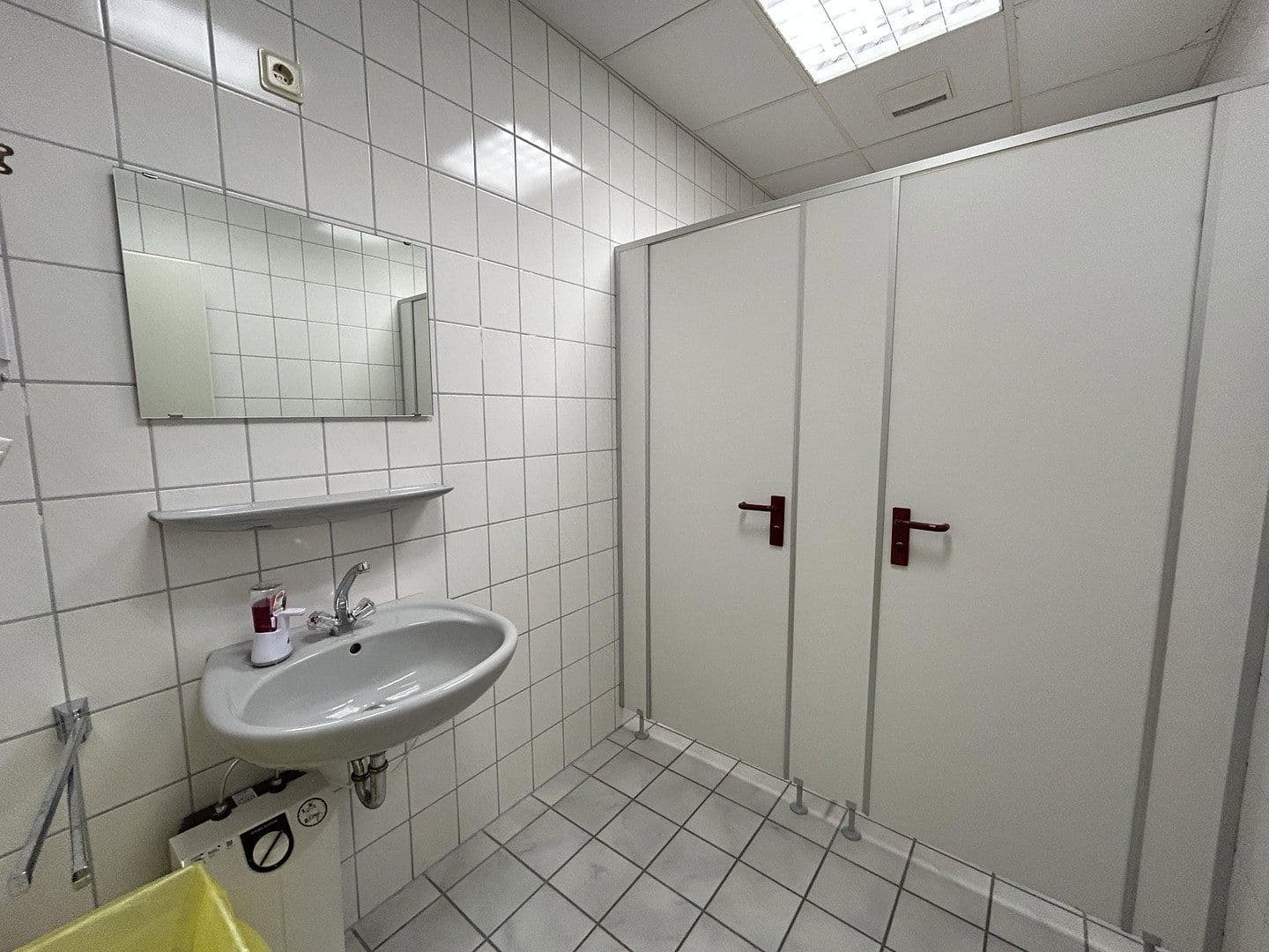 Prenájom kancelárie 289 m², Stuttgarter Straße 41, Pforzheim, Bádensko-Wurttembersko Prenájom kancelárie 289 m², Stuttgarter Straße 41, Pforzheim, Bádensko-Wurttembersko