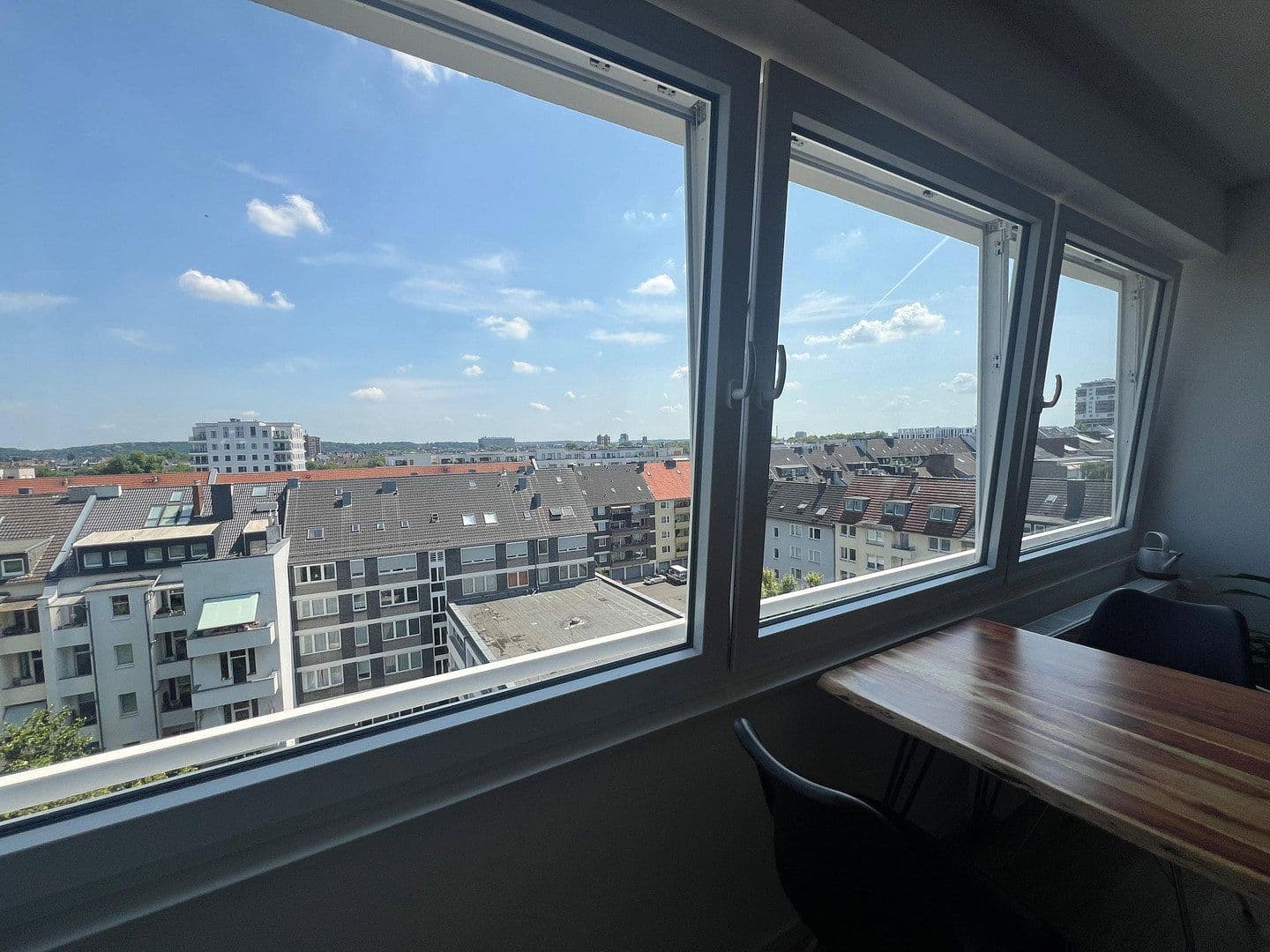 Prenájom bytu 2-izbový 55 m², Augustastr. 32, Düsseldorf, Severné Porýnie - Westfálsko Prenájom bytu 2-izbový 55 m², Augustastr. 32, Düsseldorf, Severné Porýnie - Westfálsko