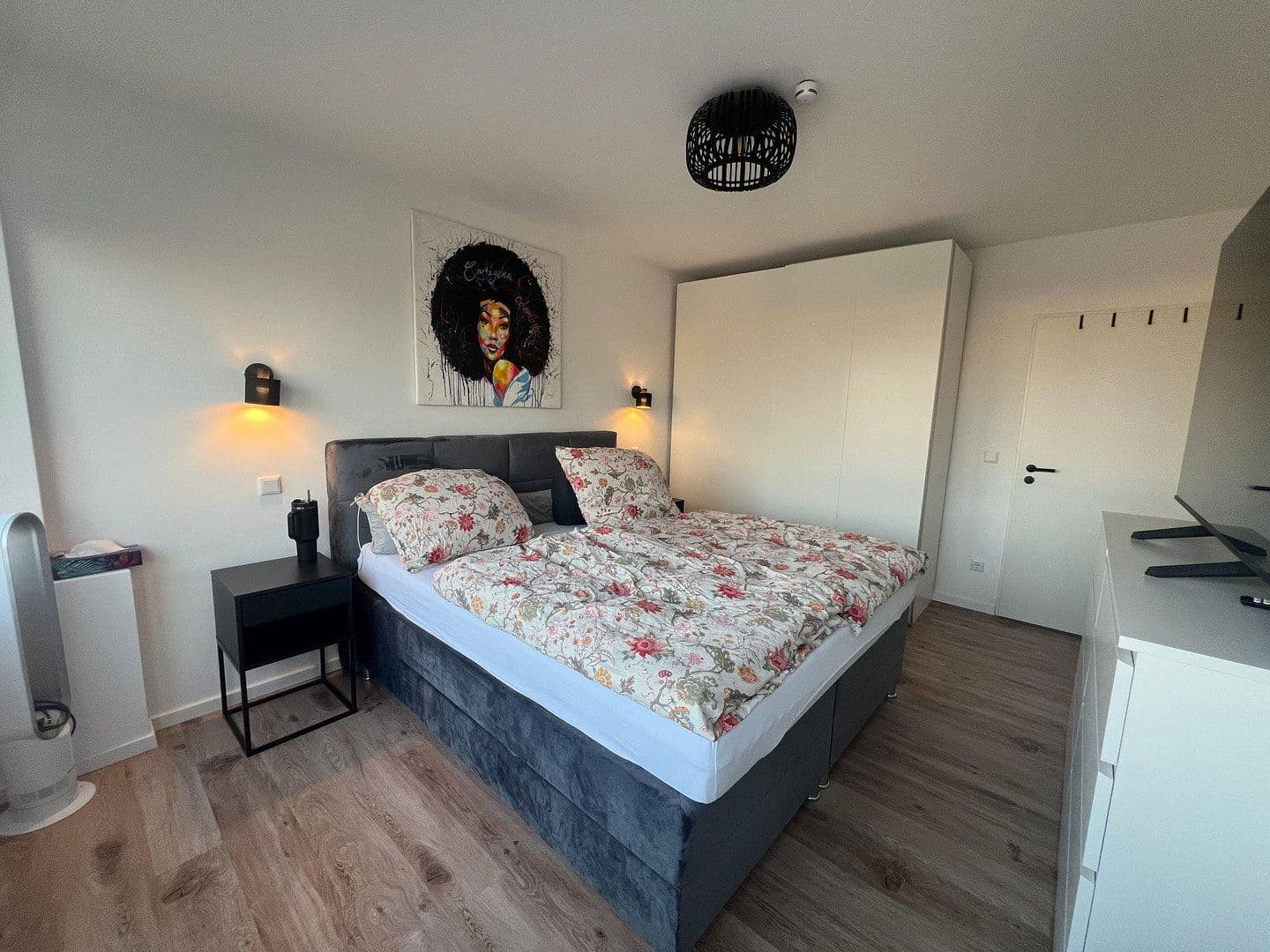 Prenájom bytu 2-izbový 55 m², Augustastr. 32, Düsseldorf, Severné Porýnie - Westfálsko Prenájom bytu 2-izbový 55 m², Augustastr. 32, Düsseldorf, Severné Porýnie - Westfálsko
