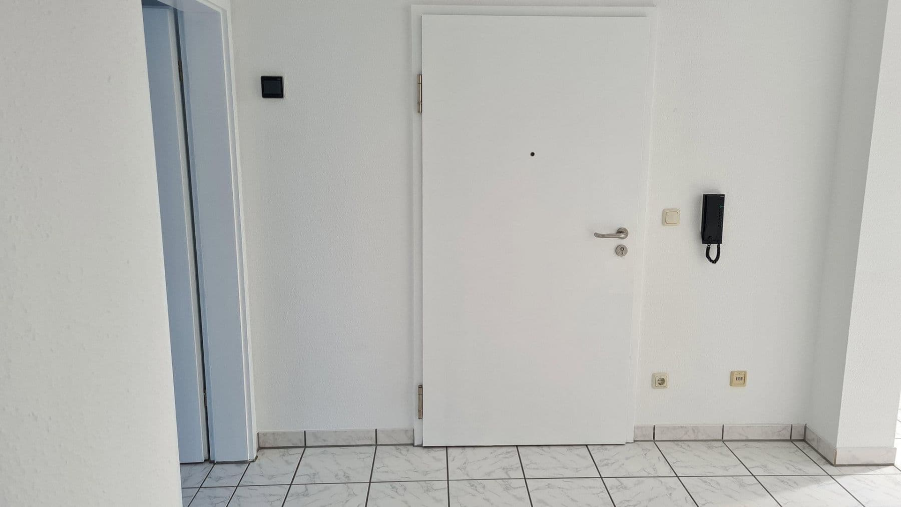 Prenájom bytu 2-izbový 76 m², Dinslaken, Severné Porýnie - Westfálsko Prenájom bytu 2-izbový 76 m², Dinslaken, Severné Porýnie - Westfálsko