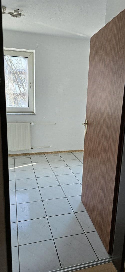 Prenájom bytu 2-izbový 62 m², Klosterstr. 3, Duisburg, Severné Porýnie - Westfálsko Prenájom bytu 2-izbový 62 m², Klosterstr. 3, Duisburg, Severné Porýnie - Westfálsko