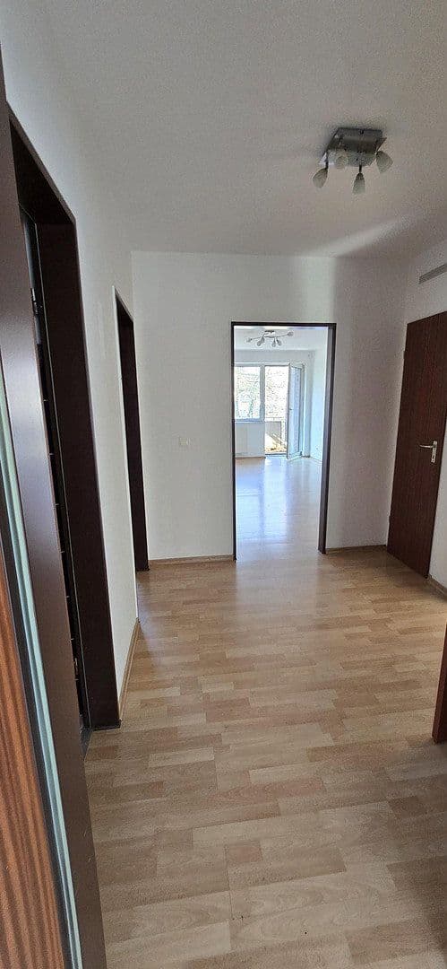 Prenájom bytu 2-izbový 62 m², Klosterstr. 3, Duisburg, Severné Porýnie - Westfálsko Prenájom bytu 2-izbový 62 m², Klosterstr. 3, Duisburg, Severné Porýnie - Westfálsko