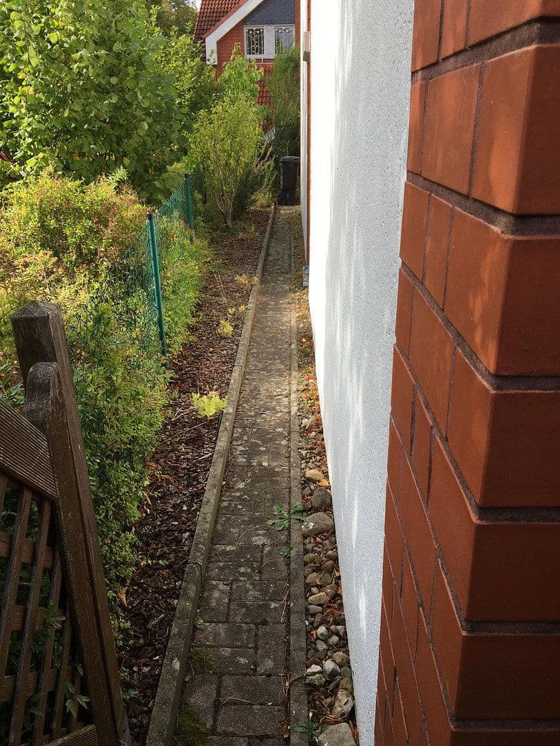 Predaj domu 120 m², pozemek 206 m², Kröscheweg 1, Obervieland - Kattenturm, Brémy Predaj domu 120 m², pozemek 206 m², Kröscheweg 1, Obervieland - Kattenturm, Brémy