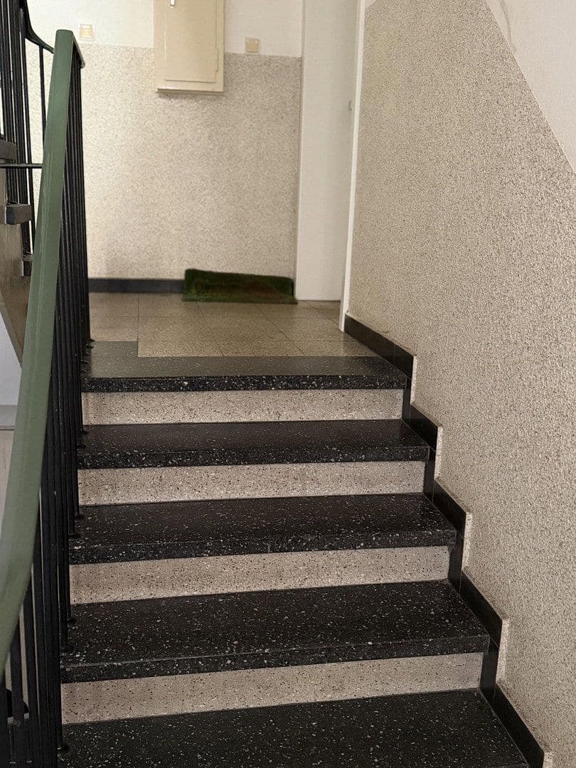 Predaj domu 699 m², pozemek 516 m², Javastraße, Duisburg, Severné Porýnie - Westfálsko Predaj domu 699 m², pozemek 516 m², Javastraße, Duisburg, Severné Porýnie - Westfálsko