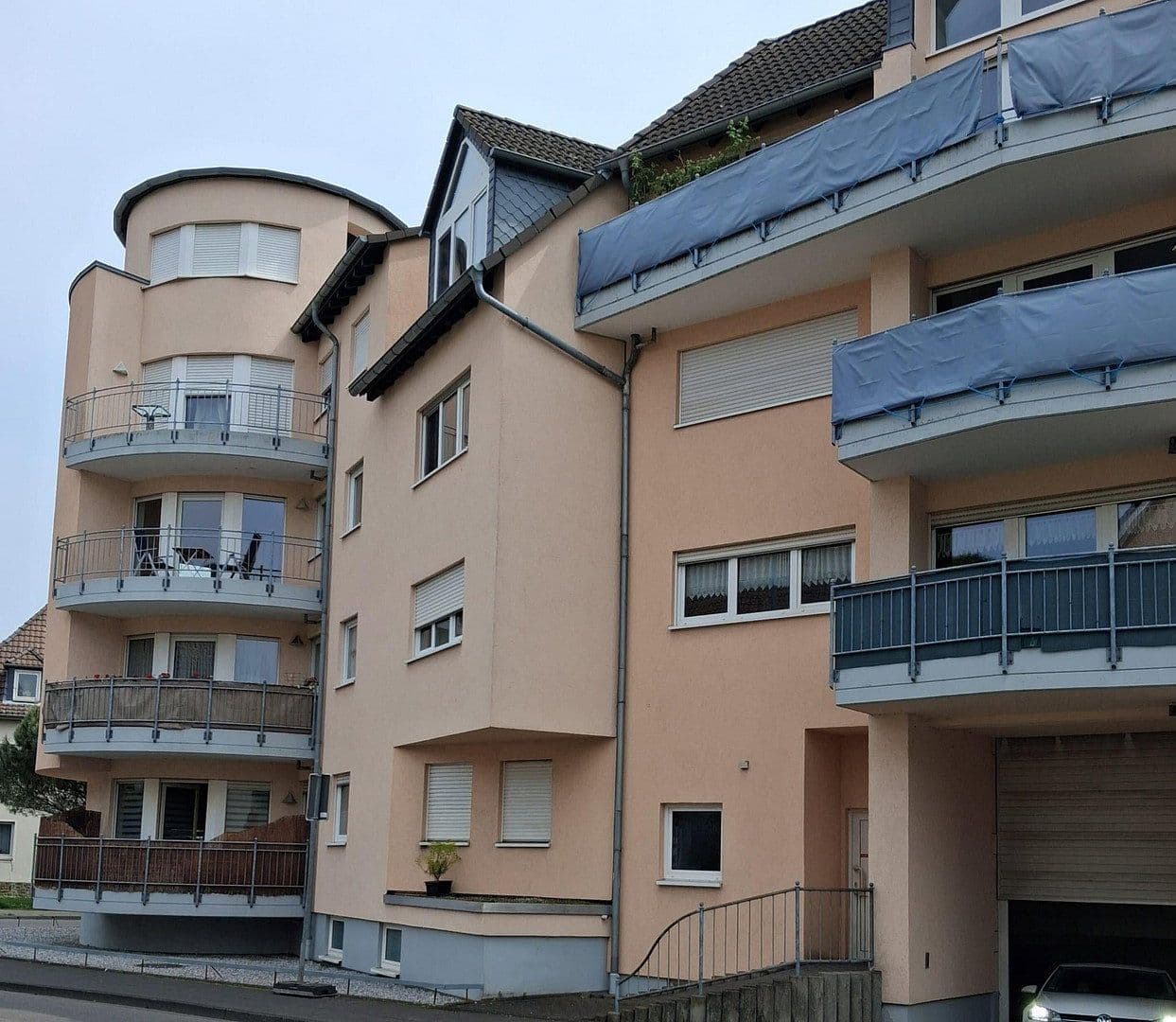 Prenájom bytu 2-izbový 71 m², Leverkusen-Wiesdorf, Severné Porýnie - Westfálsko Prenájom bytu 2-izbový 71 m², Leverkusen-Wiesdorf, Severné Porýnie - Westfálsko