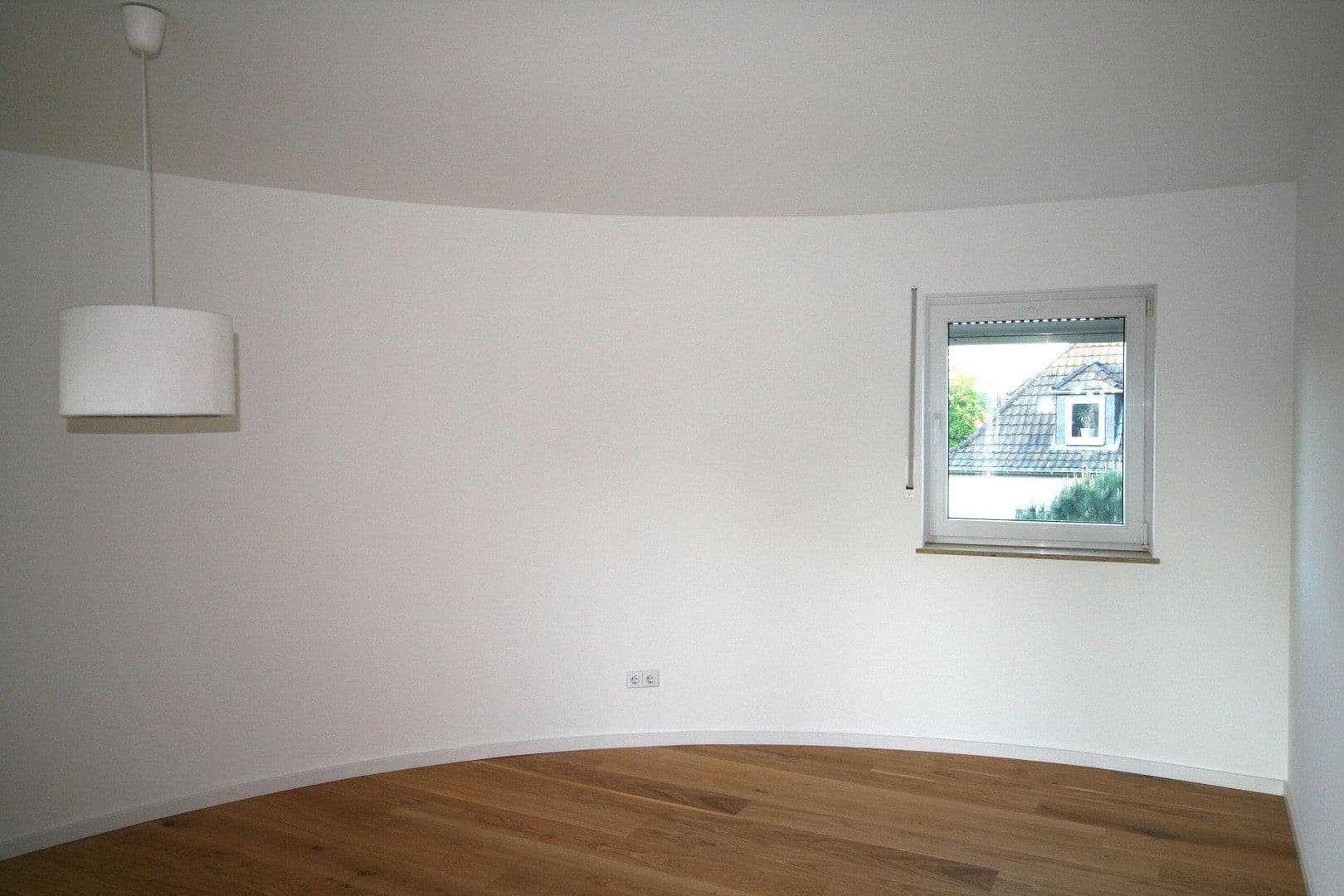 Prenájom bytu 2-izbový 71 m², Leverkusen-Wiesdorf, Severné Porýnie - Westfálsko Prenájom bytu 2-izbový 71 m², Leverkusen-Wiesdorf, Severné Porýnie - Westfálsko