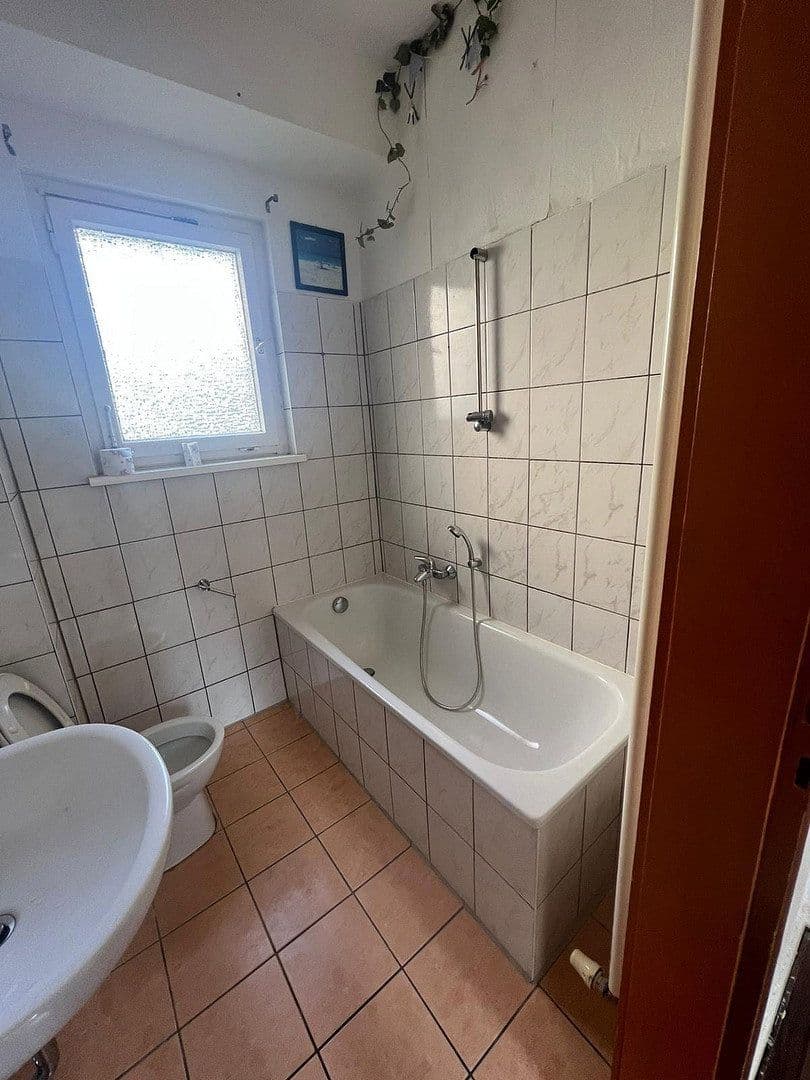 Prenájom bytu 2-izbový 85 m², Okertal 10, Goslar, Dolné Sasko Prenájom bytu 2-izbový 85 m², Okertal 10, Goslar, Dolné Sasko