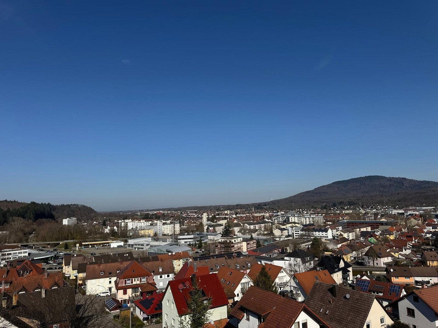 Predaj domu 195 m², pozemek 1.650 m², Gaggenau, Bádensko-Wurttembersko Predaj domu 195 m², pozemek 1.650 m², Gaggenau, Bádensko-Wurttembersko