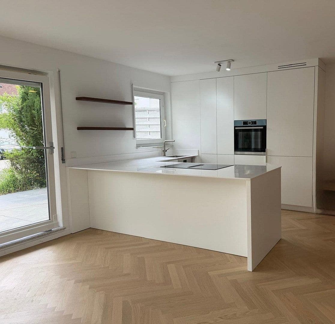 Prenájom bytu 3-izbový 69 m², Adlerstraße 31, Herrenberg, Bádensko-Wurttembersko Prenájom bytu 3-izbový 69 m², Adlerstraße 31, Herrenberg, Bádensko-Wurttembersko