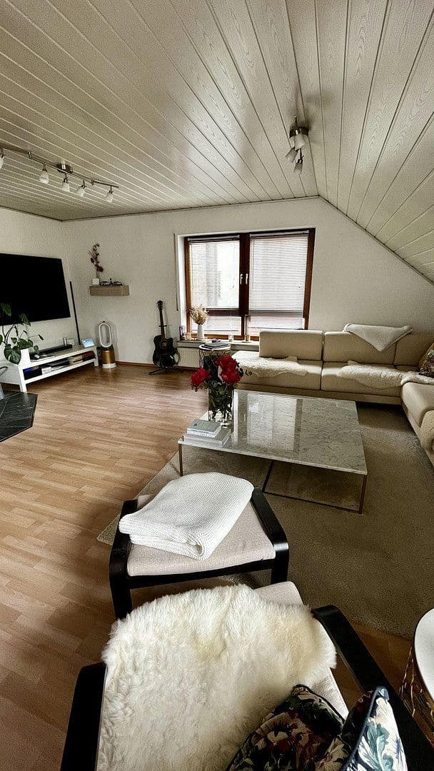 Prenájom bytu 3-izbový 71 m², Bernhaldenweg 27, Spiegelberg, Bádensko-Wurttembersko Prenájom bytu 3-izbový 71 m², Bernhaldenweg 27, Spiegelberg, Bádensko-Wurttembersko