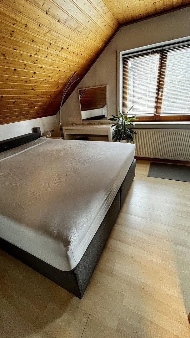 Prenájom bytu 3-izbový 71 m², Bernhaldenweg 27, Spiegelberg, Bádensko-Wurttembersko Prenájom bytu 3-izbový 71 m², Bernhaldenweg 27, Spiegelberg, Bádensko-Wurttembersko