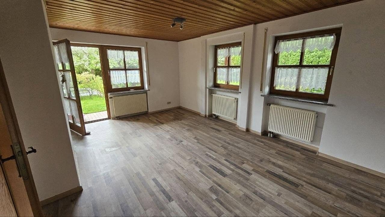 Predaj domu 120 m², pozemek 1.500 m², Tiefenbach 27, Bad Alexandersbad, Bavorsko Predaj domu 120 m², pozemek 1.500 m², Tiefenbach 27, Bad Alexandersbad, Bavorsko