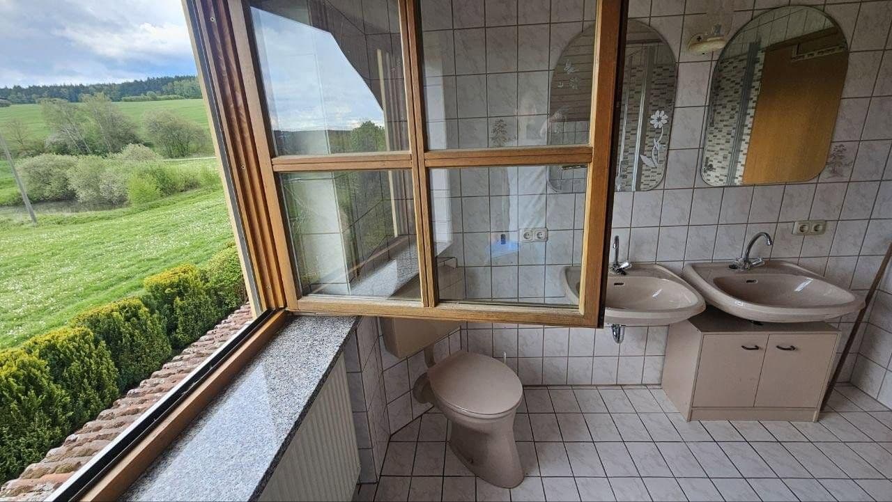 Predaj domu 120 m², pozemek 1.500 m², Tiefenbach 27, Bad Alexandersbad, Bavorsko Predaj domu 120 m², pozemek 1.500 m², Tiefenbach 27, Bad Alexandersbad, Bavorsko