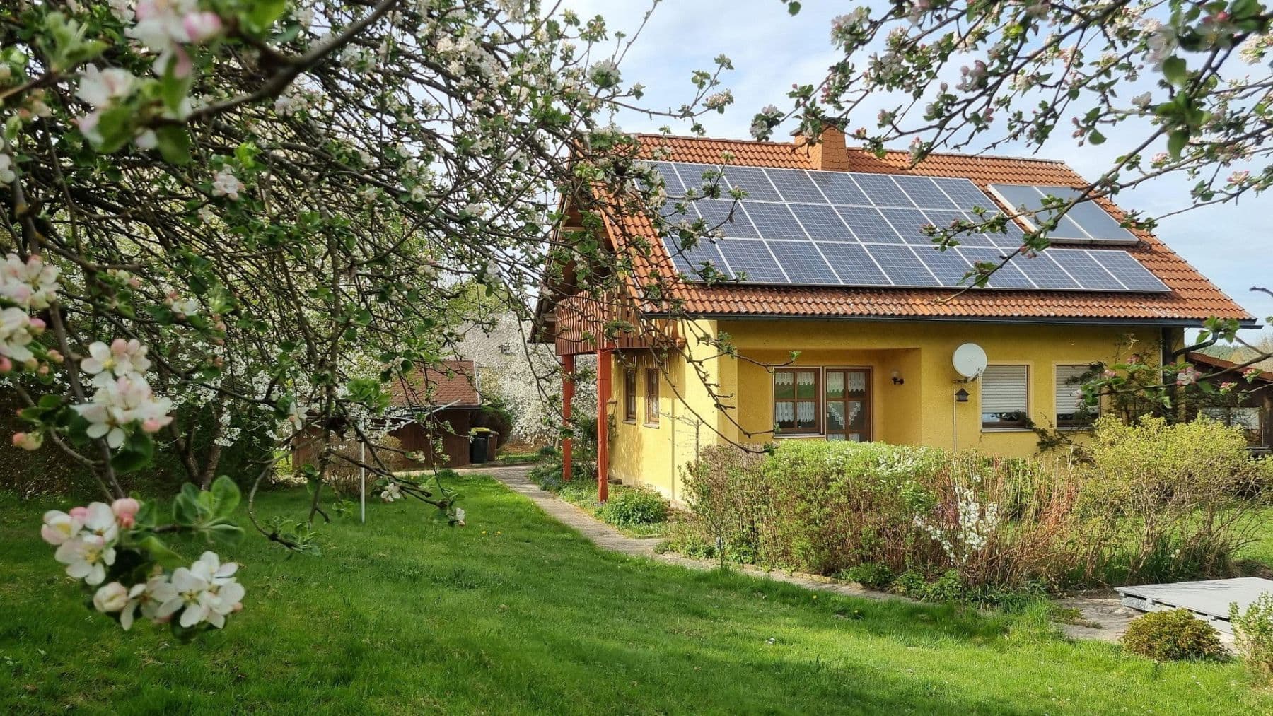 Predaj domu 120 m², pozemek 1.500 m², Tiefenbach 27, Bad Alexandersbad, Bavorsko Predaj domu 120 m², pozemek 1.500 m², Tiefenbach 27, Bad Alexandersbad, Bavorsko