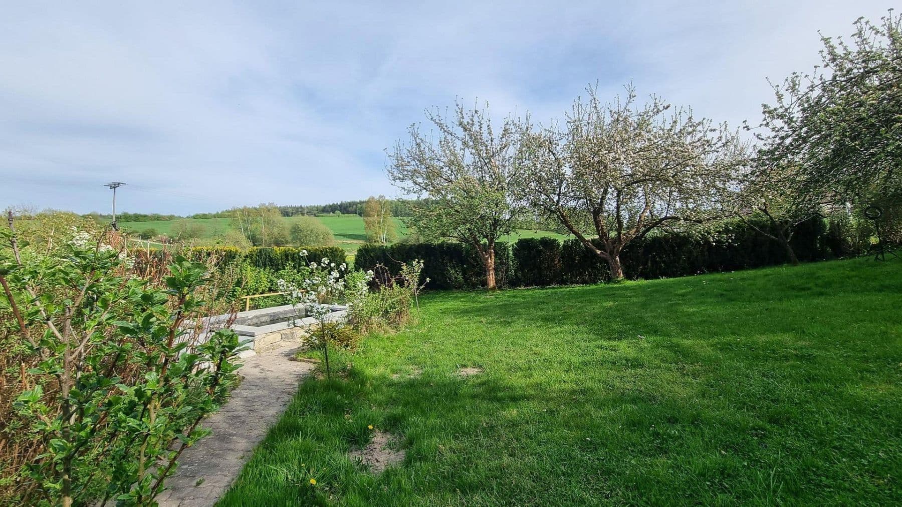 Predaj domu 120 m², pozemek 1.500 m², Tiefenbach 27, Bad Alexandersbad, Bavorsko Predaj domu 120 m², pozemek 1.500 m², Tiefenbach 27, Bad Alexandersbad, Bavorsko