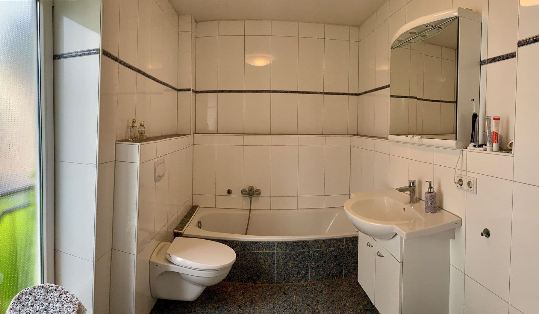 Predaj domu 157 m², pozemek 190 m², Am Wiesenrain, Frankfurt am Main, Hesensko Predaj domu 157 m², pozemek 190 m², Am Wiesenrain, Frankfurt am Main, Hesensko