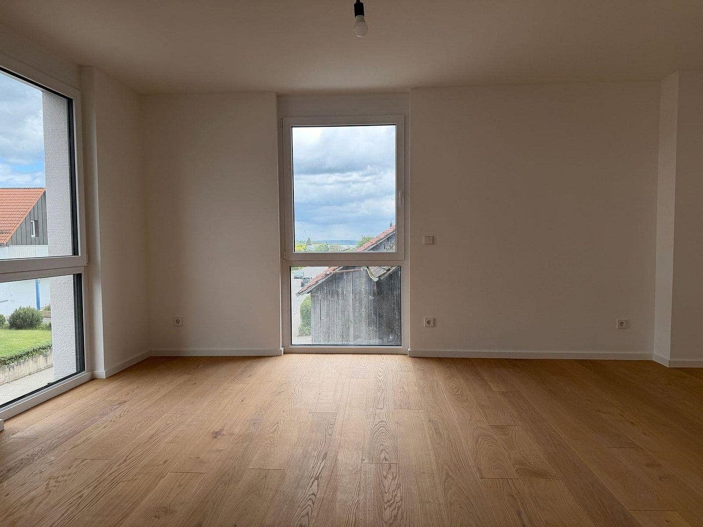 Prenájom bytu 2-izbový 72 m², Öschelbronner Str. 16, Jettingen, Bádensko-Wurttembersko Prenájom bytu 2-izbový 72 m², Öschelbronner Str. 16, Jettingen, Bádensko-Wurttembersko