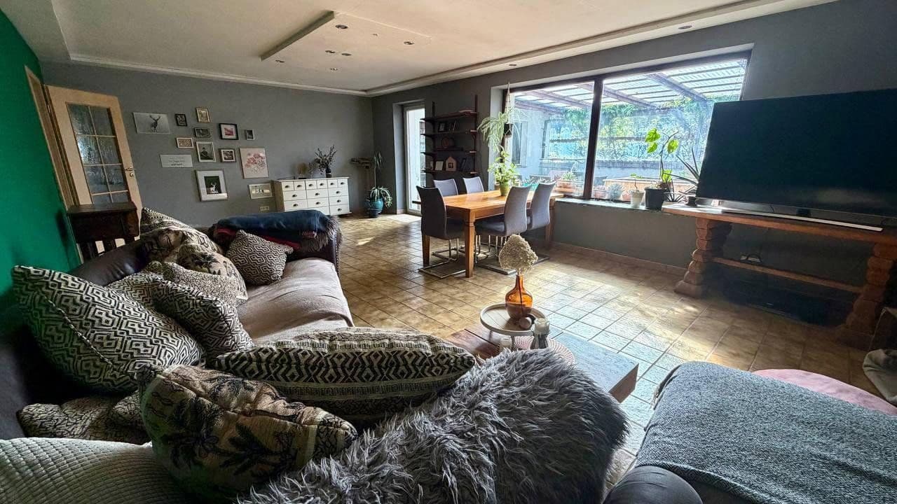 Predaj domu 233 m², pozemek 1.072 m², Buchholz, Šlezvicko-Holštajnsko Predaj domu 233 m², pozemek 1.072 m², Buchholz, Šlezvicko-Holštajnsko