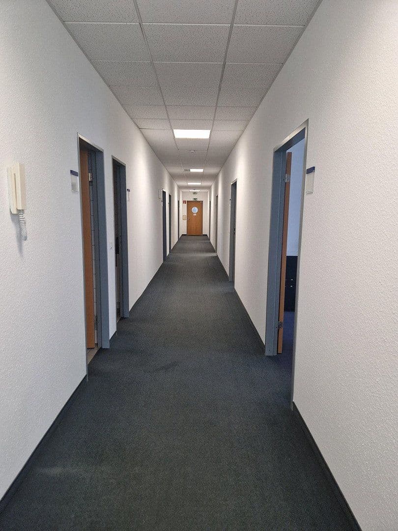 Prenájom kancelárie 355 m², Angermunder Straße 126, Düsseldorf - Angermund, Severné Porýnie - Westfálsko Prenájom kancelárie 355 m², Angermunder Straße 126, Düsseldorf - Angermund, Severné Porýnie - Westfálsko