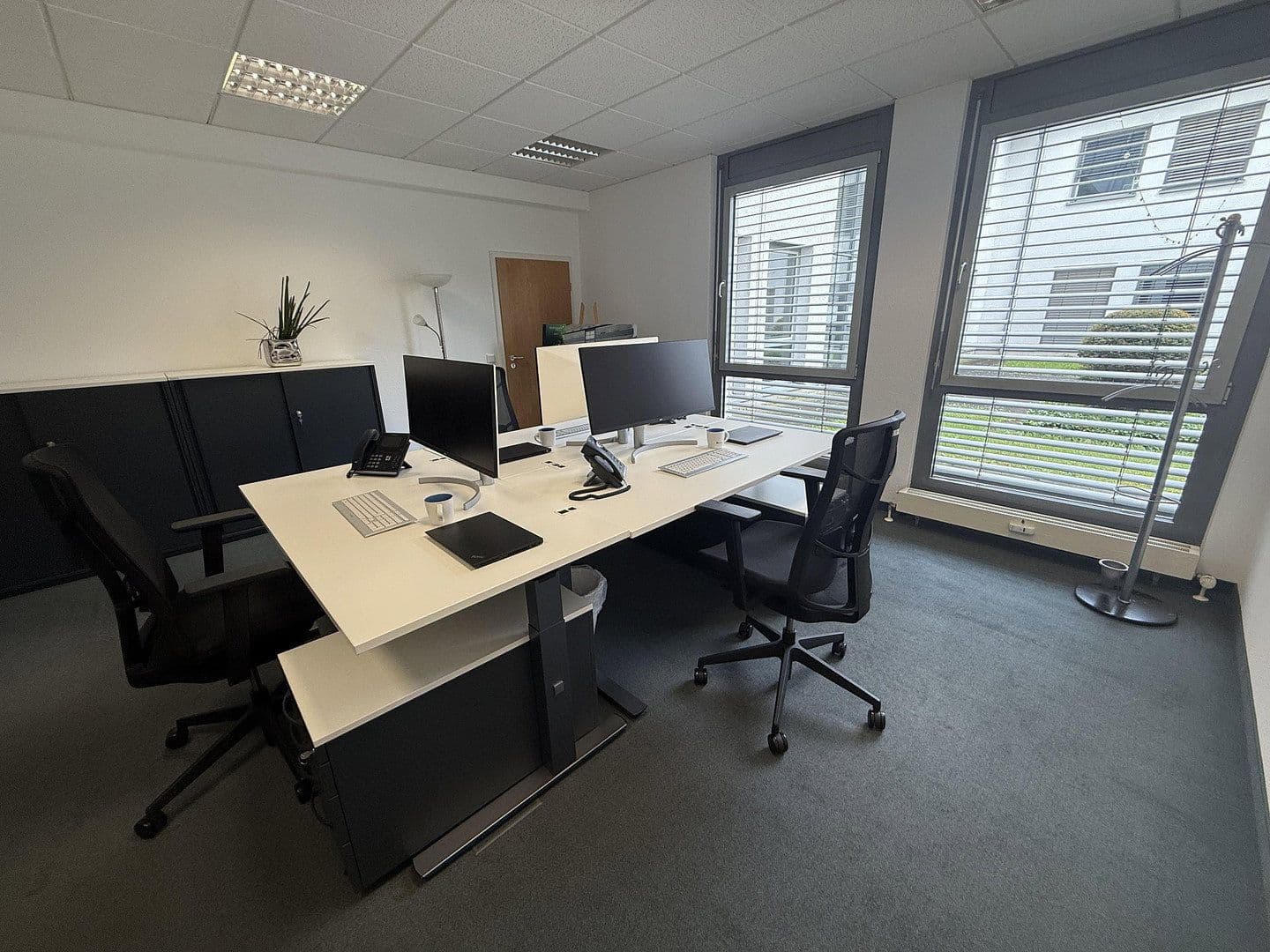 Prenájom kancelárie 355 m², Angermunder Straße 126, Düsseldorf - Angermund, Severné Porýnie - Westfálsko Prenájom kancelárie 355 m², Angermunder Straße 126, Düsseldorf - Angermund, Severné Porýnie - Westfálsko