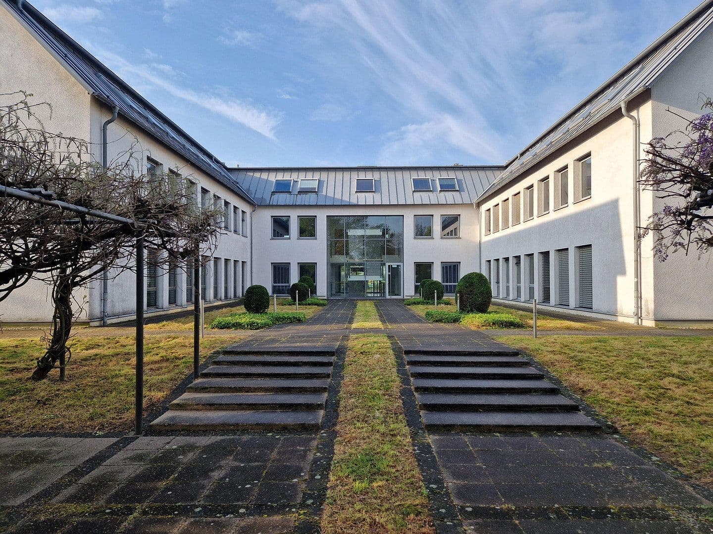 Prenájom kancelárie 355 m², Angermunder Straße 126, Düsseldorf - Angermund, Severné Porýnie - Westfálsko Prenájom kancelárie 355 m², Angermunder Straße 126, Düsseldorf - Angermund, Severné Porýnie - Westfálsko