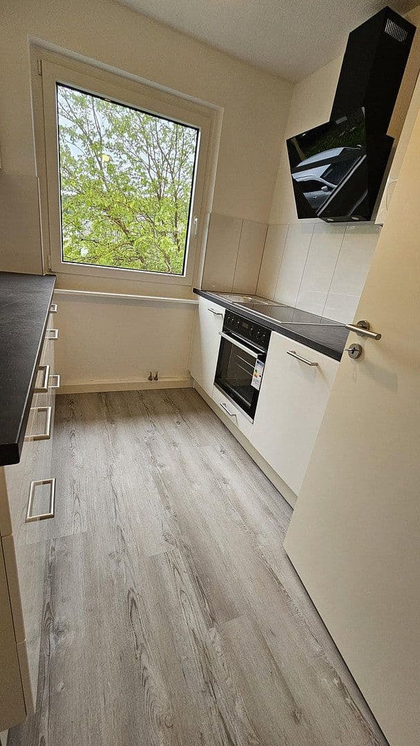 Prenájom bytu 3-izbový 60 m², Eutighofer Straße 22, Schwäbisch Gmünd, Bádensko-Wurttembersko Prenájom bytu 3-izbový 60 m², Eutighofer Straße 22, Schwäbisch Gmünd, Bádensko-Wurttembersko
