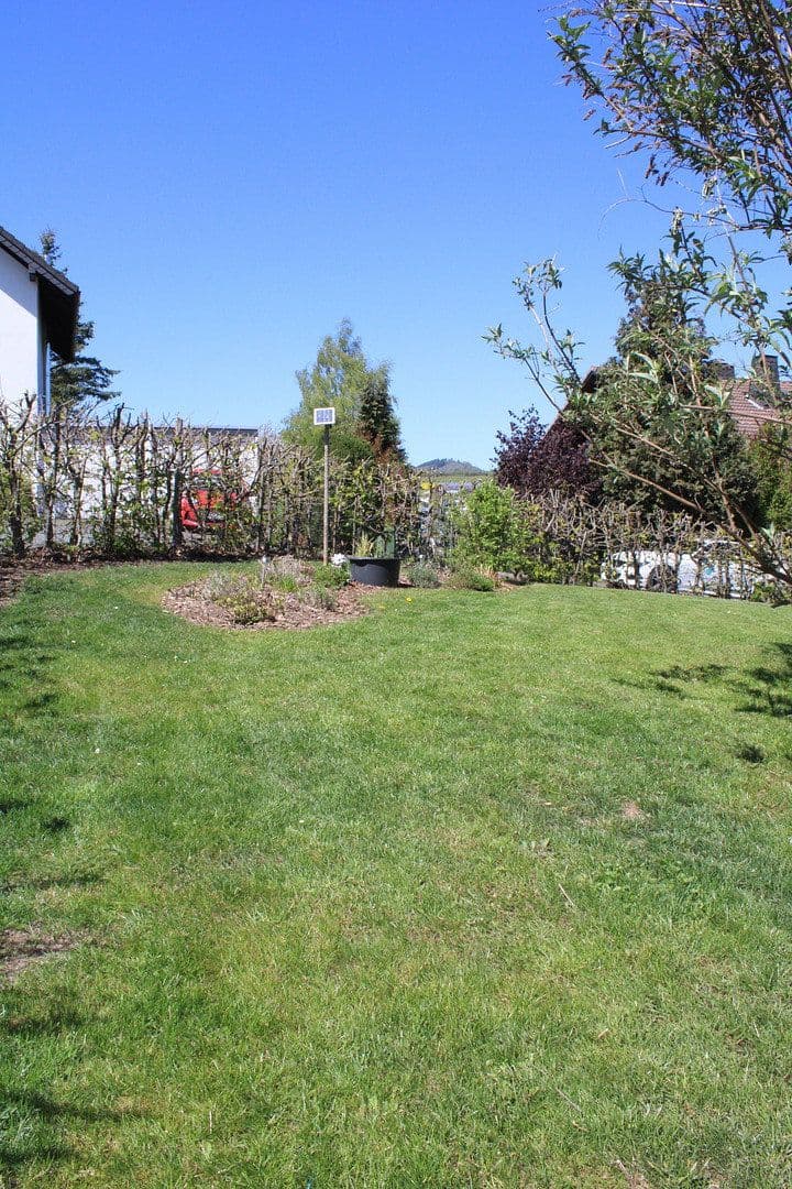 Predaj domu 163 m², pozemek 878 m², Allendorf (Eder), Hesensko Predaj domu 163 m², pozemek 878 m², Allendorf (Eder), Hesensko